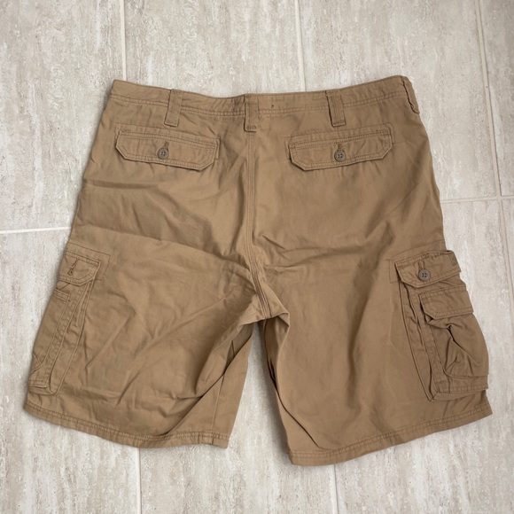 Men’s Cargo Shorts - Picture 2 of 4